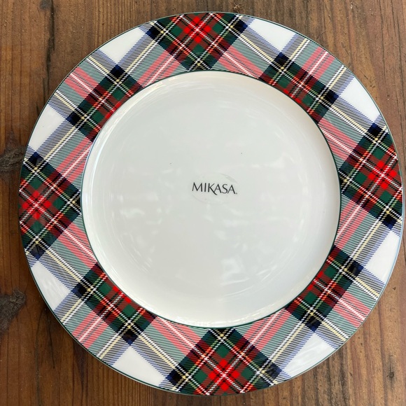 Mikasa Bone China Tartan White Plaid Christmas Dinner Plate 11” NWT - Picture 1 of 6